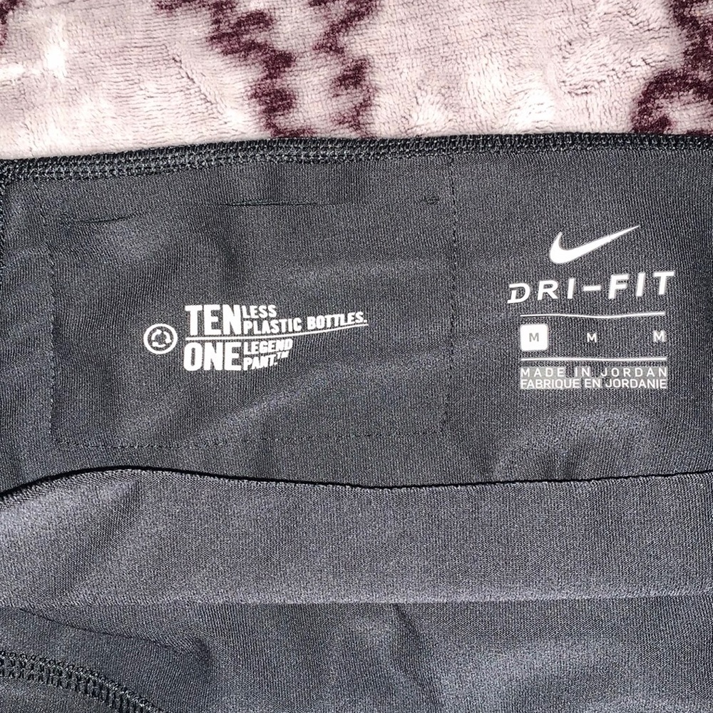 NIKE, Never Worn
